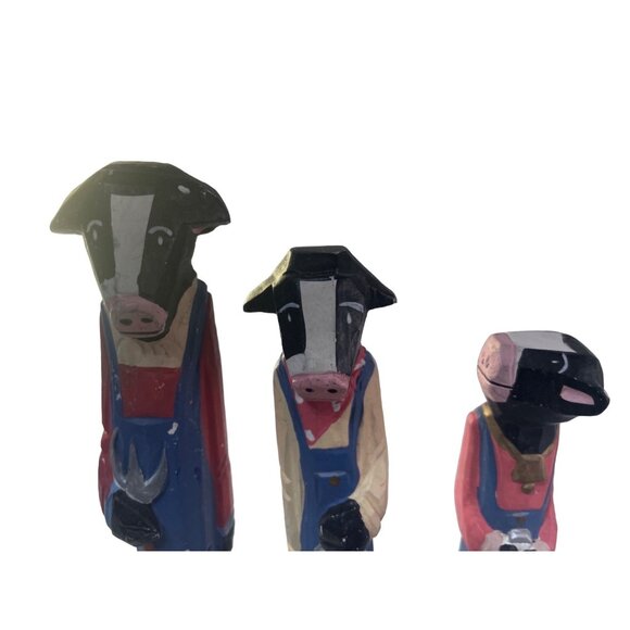 Hand-Carved Wooden Cow Figurines In Farm Outfits - Set Of 3 Rustic Folk Art Deco - Picture 5 of 8